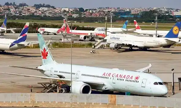 Governo avalia reduzir tributos para conter aumento nas passagens aéreas