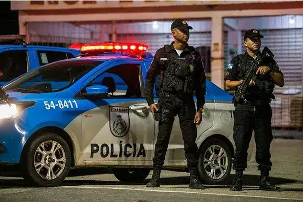 Morador é morto com tiro durante operação policial contra o CV no Rio