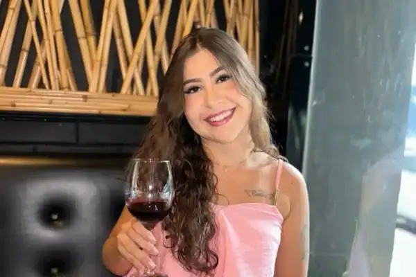 Homem mata a namorada, envia à mãe vídeo com detalhe macabro; assista