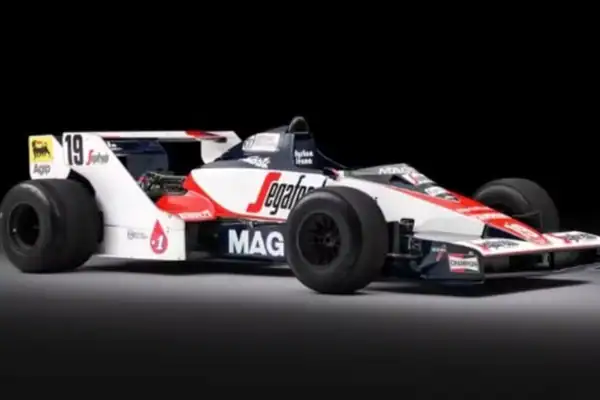 Primeiro carro de Fórmula 1 de Ayrton Senna vai a leilão em Mônaco