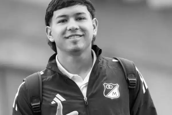 Santiago Castrillón, promessa do Millonarios, morre aos 18 anos após mal súbito em campo