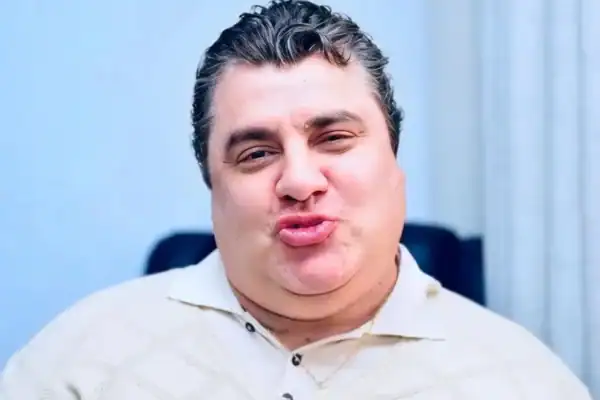 Velório e enterro do ator Gerson Brenner ocorrem nesta quarta-feira no Tatuapé