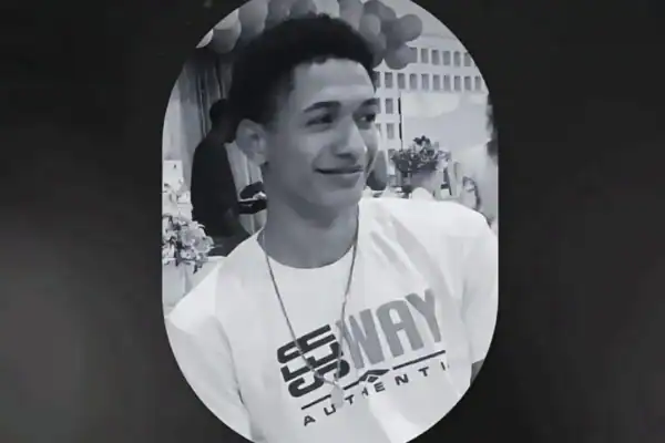 Jovem decapitado é sepultado 15 dias após crime e polícia aponta mandante