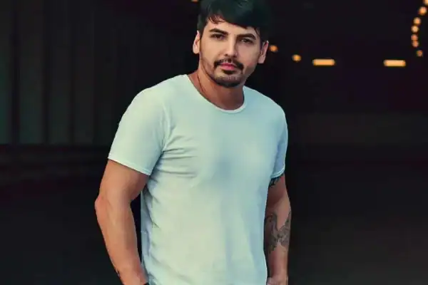 Melissa Apprigio faz desabafo após condenação do pai Bruno Mafra por abuso sexual