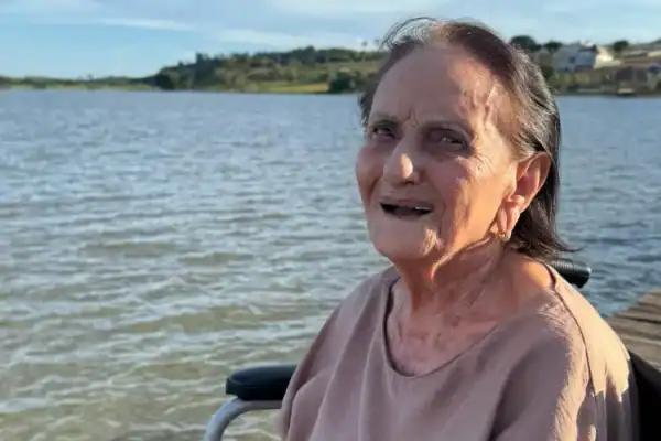 Vó da Pomba: conheça a trajetória da costureira que conquistou as redes sociais