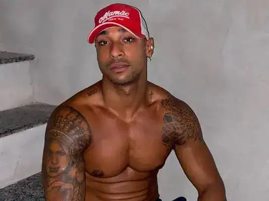 Defesa de Pedro Mussum se pronuncia após polêmica com modelo