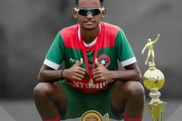 Jogador de 17 anos sofre parada cardíaca após jogo do Baiano Sub-20 em Itabuna