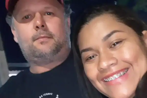 Mulher é detida suspeita de homicídio do marido após briga por wi-fi desconectado