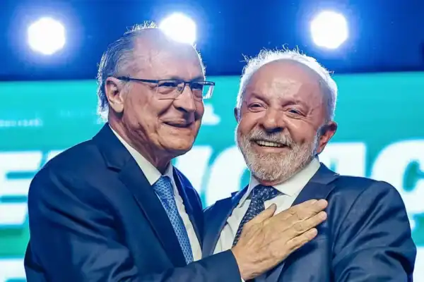 Lula confirma Alckmin como pré-candidato à vice-presidência