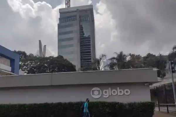 Justiça condena Globo por usar indevidamente imagem de sósia de Bolsonaro