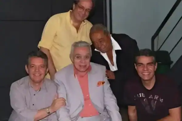 Nizo Neto comove ao publicar homenagem após falecimento do irmão Duda Anysio