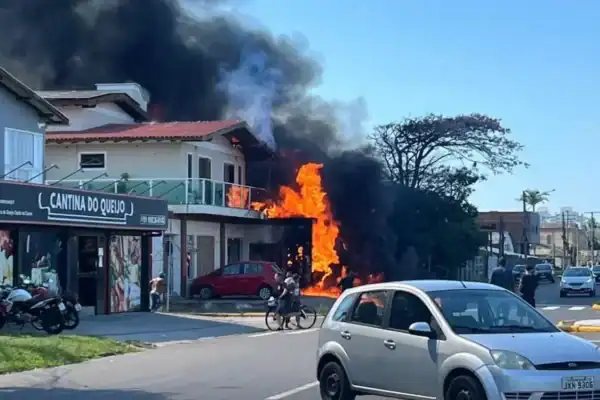 Piloto publica vídeo durante voo minutos antes de morrer em acidente no RS