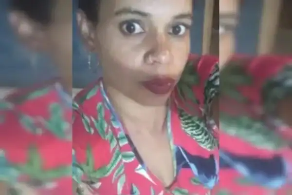 Ex-companheiro mata ex-mulher com golpe de faca no pescoço diante do filho