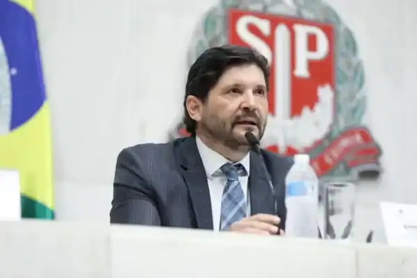 Presidente da Alesp articula reunião nos EUA com Eduardo Bolsonaro para discutir pautas