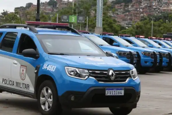 Mulher sofre agressão com caneca de chope em bar no RJ