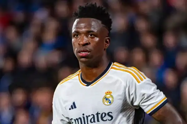 Lenda do futebol alemão critica Vinicius Júnior: ‘Só se queixa e choraminga’