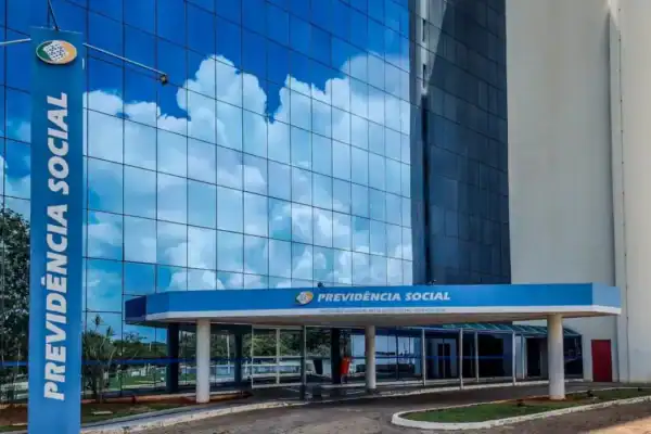 INSS adota perícia por telemedicina em agências a partir desta segunda-feira