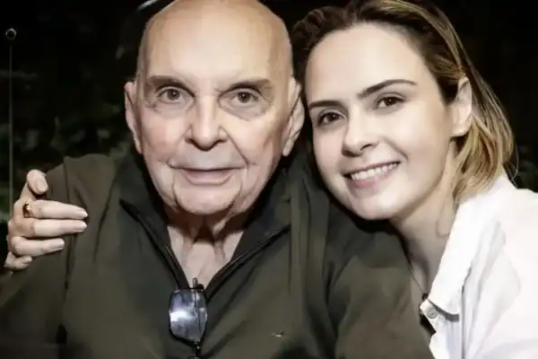Irmão de Ana Paula conta decisão difícil sobre adiar velório do pai