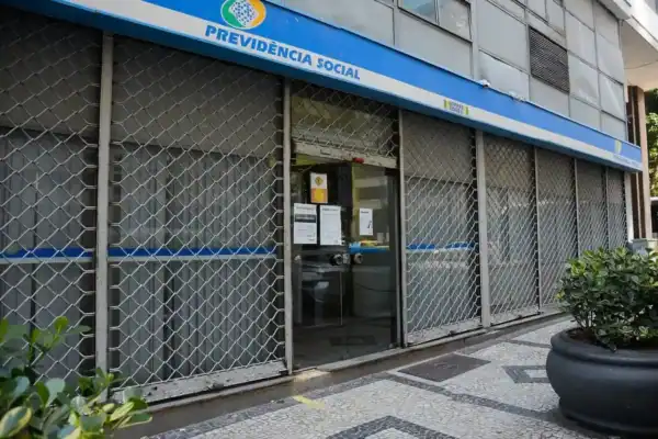 INSS cancela benefícios em pente-fino após cruzamento de dados