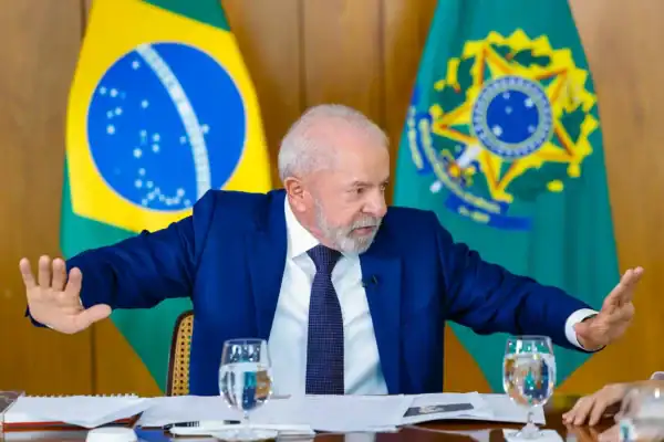 ‘O que fizeram conosco, a gente vai fazer com eles’, afirma Lula sobre ação dos EUA