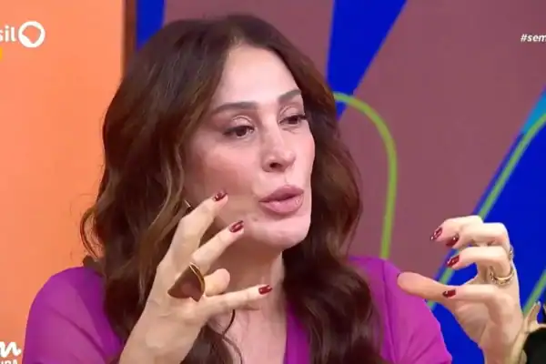 Claudia Raia revela razão do término de namoro com Jô Soares