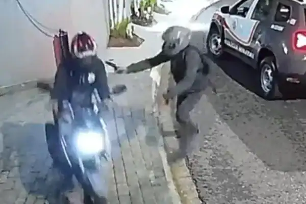 Suspeito morre ao ser atingido por PM durante tentativa de fuga