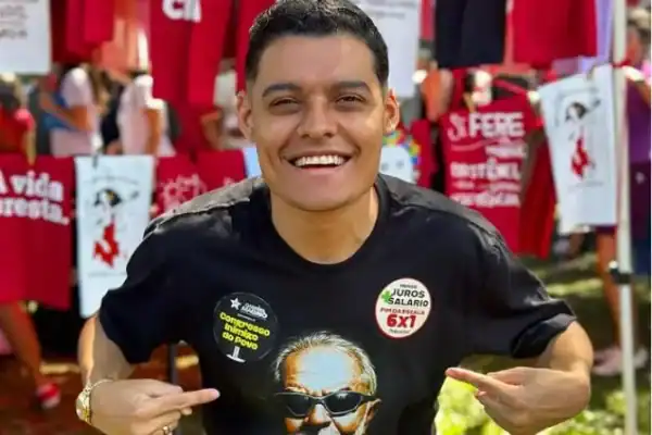 Influenciador petista enfrenta bolsonaristas em ato de 1º de maio: ‘É Lula de novo’