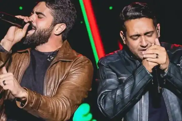 Henrique e Juliano surpreendem ao escaparem de show em moto com a presença de Virginia