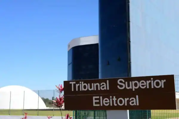 Termina nesta quarta-feira o prazo para tirar ou regularizar o título de eleitor