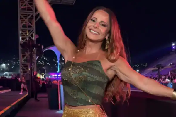 Viviane Araújo manifesta incômodo com Belo após polêmica em show