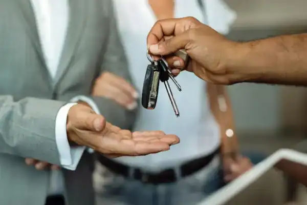 Governo anuncia financiamento com juros baixos para motoristas de app e taxistas