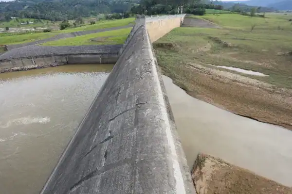 Santa Catarina reforça prevenção de desastres e retoma obras paradas por décadas