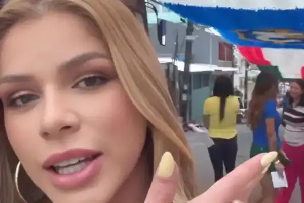 Influenciadora denuncia taxa para fotos na Rua da Copa e provoca polêmica