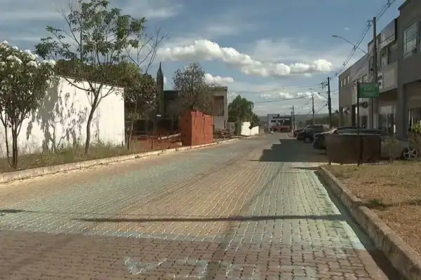 Moradores do Alto da Boa Vista são multados após pintura de ruas em cores da Copa do Mundo; entenda