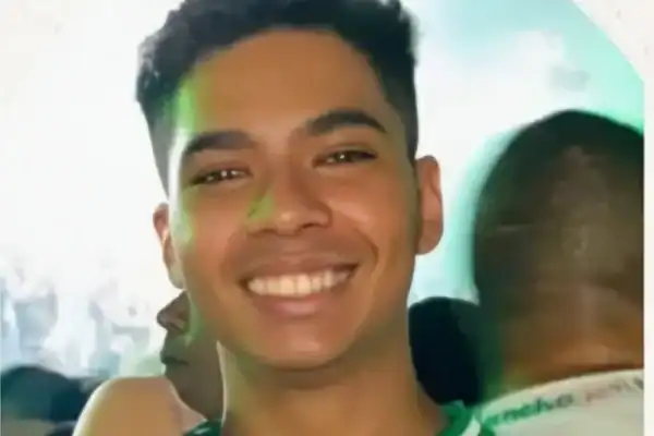 Jovem executado em assalto após celular da vítima ser rejeitado por criminosos