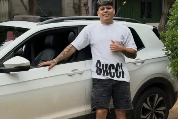 Influenciador ‘Rei do Corte’ é assassinado a tiros dentro de carro