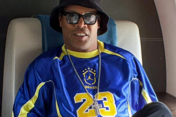 Urgente! Ronaldinho Gaúcho decide voltar ao futebol e assina com time italiano