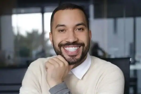 Gil do Vigor critica proibição de menores na Parada LGBTQIAPN+ e gera reação nas redes