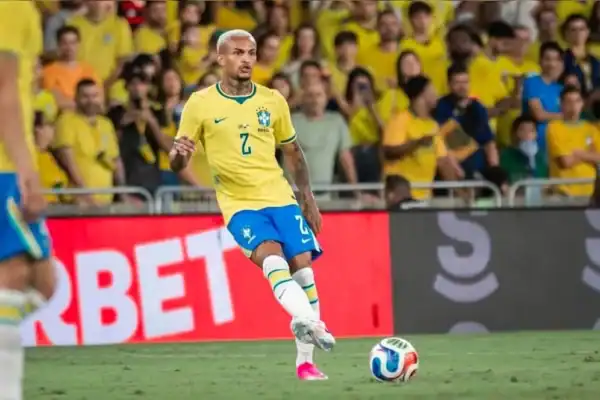 Lesão de Wesley interrompe tabu de 20 anos na Seleção Brasileira