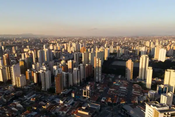 Mistério em SP: homem morre após queda do 14º andar de prédio
