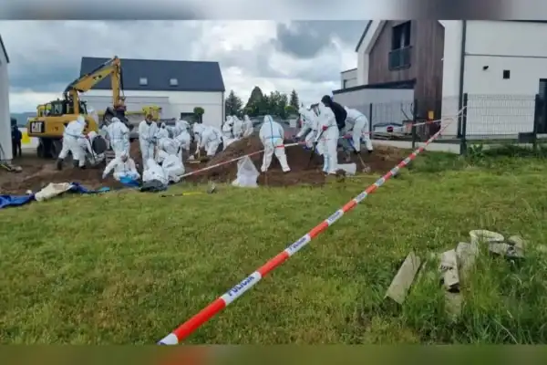 Médica de 57 anos é presa na Polônia após descoberta de 34 fetos enterrados