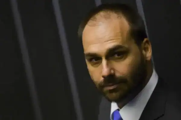 Eduardo Bolsonaro condenado por coação no STF