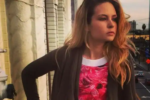 Atriz eternizada em filme de terror falece aos 35 anos