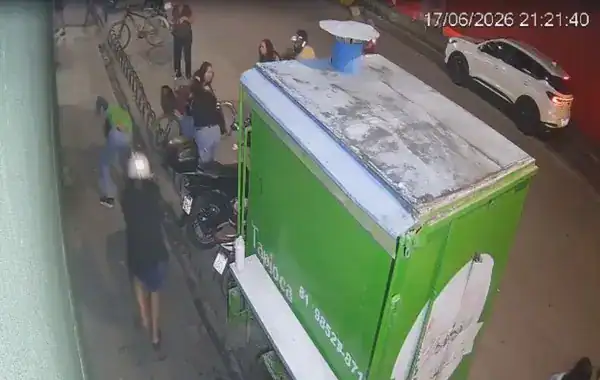 Estudante de 26 anos é assassinado a tiros em frente à escola técnica e detalhe chama atenção