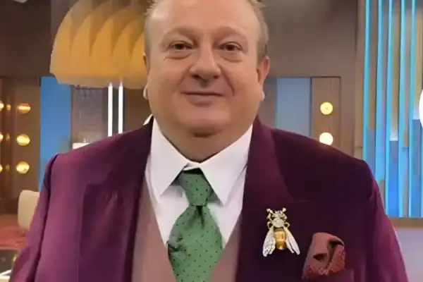 Após anos de polêmica, Erick Jacquin inicia tratamento odontológico e adota nova rotina bucal