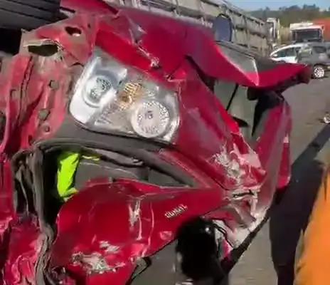 Acidente grave interdita Rodovia dos Bandeirantes e deixa 14 feridos