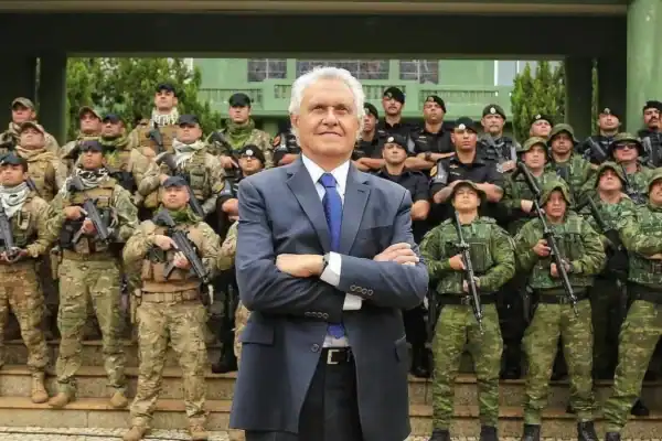 Ronaldo Caiado dispõe de 51 policiais militares para sua proteção e de familiares