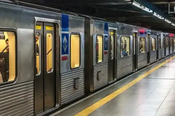 Metrô de SP terá reforço de trens antes e depois do jogo Brasil x Japão