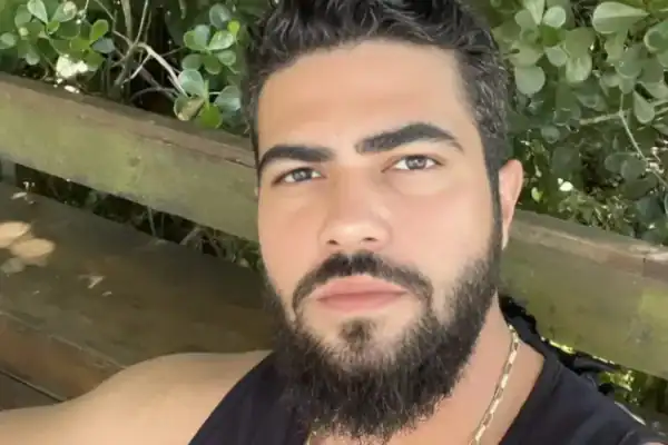 Henrique, da dupla com Juliano, é submetido a cirurgia de emergência