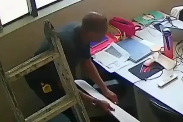 Homem se passa por técnico de ar-condicionado para furtar escritórios